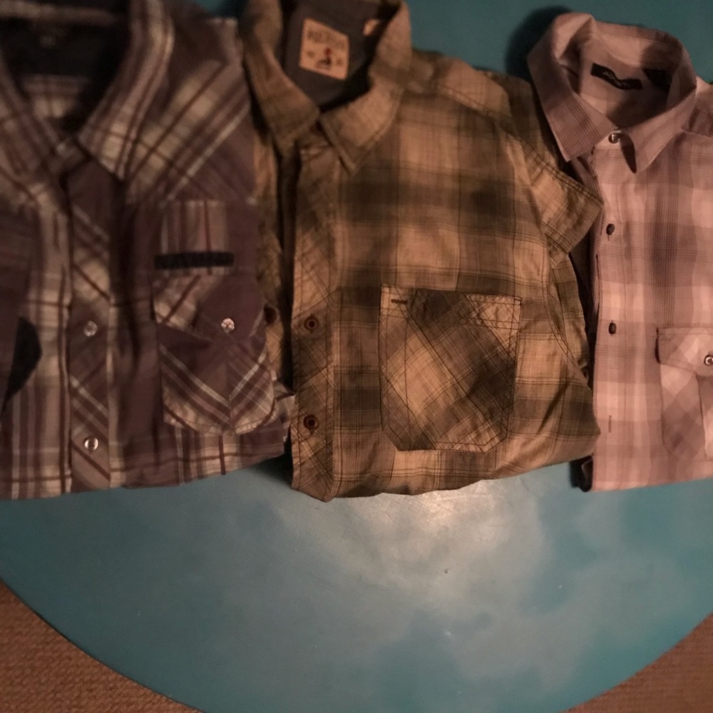 Gray plaid. Button down shirt. A(X)IST brand. Size XLT. (Tall)price per shirt